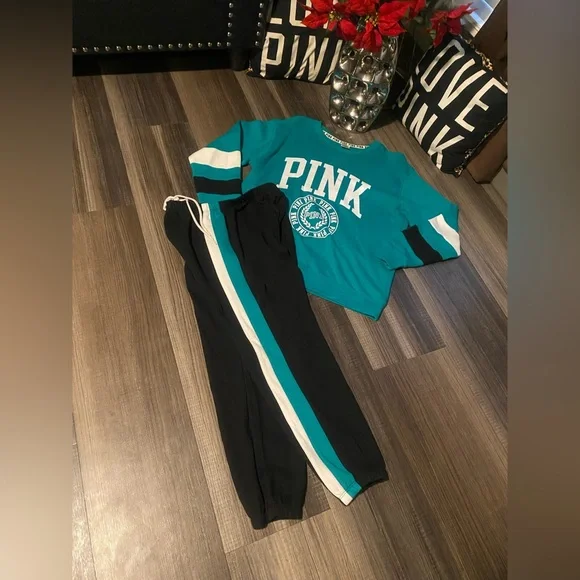 Vs pink set - Picture 4 of 11